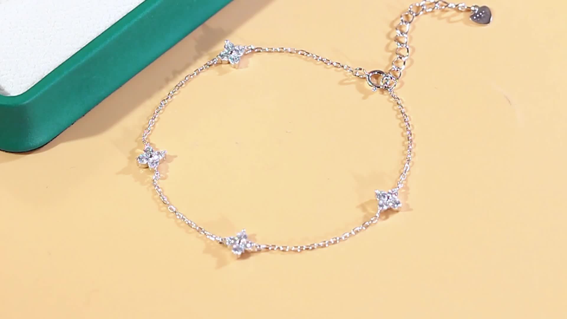 Four Leaf Clover 925 Silver Bracelet with Zirconia for Girlfriend